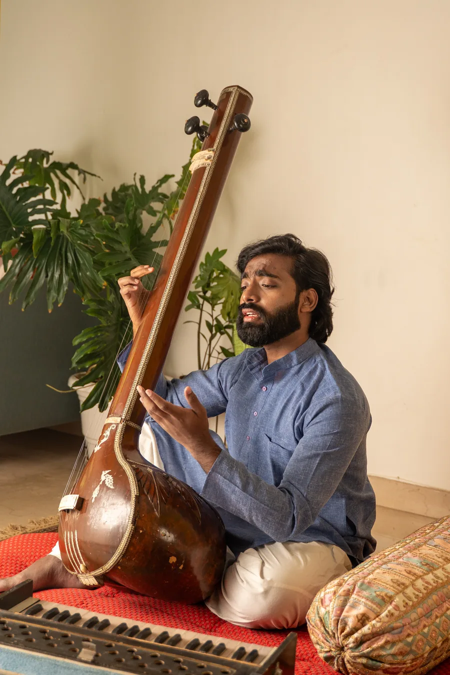 Indian Vocal lessons at Sur Chaitanya